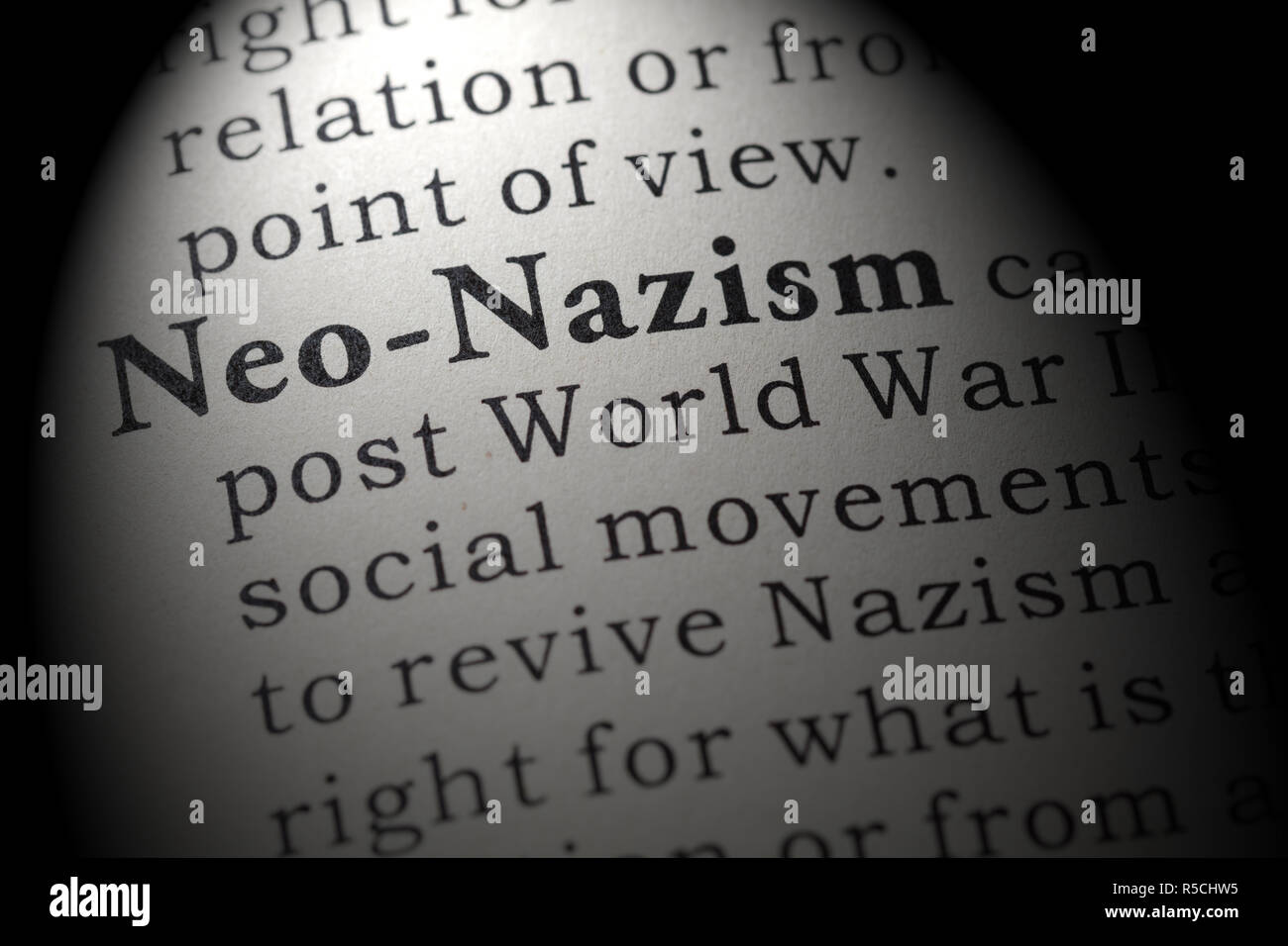 Fake Wörterbuch, Wörterbuch Definition des Wortes Neo-Nazism. Einschließlich der wichtigsten beschreibende Wörter. Stockfoto