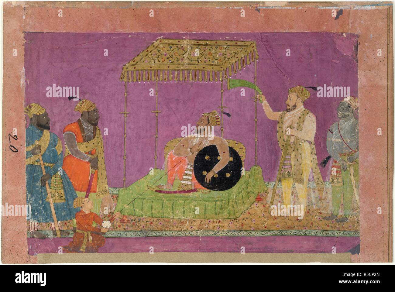 Ein Lineal mit höflinge. Bijapur, c 1640. Ein Lineal ist auf einer Couch unter einem Baldachin, die zwei Minister sitzt; er sitzt vor einem gold Kissen mit seinem Schild unter seinem linken Arm und hielt den Schaft eines 'nargila", das von einem jungen gepflegt wird. Zwei Höflinge sind auf der rechten Seite mit einem grünen Fliegen - Tuch; lila Hintergrund. Gouache mit Gold; auf einem Album Leaf mit rand von rosa Papier. 215 x 320 mm; Seite 377 von 252 mm. Ursprünglich veröffentlicht in Jerusalem produziert, c 1640. . Quelle: J., 26,20. Stockfoto