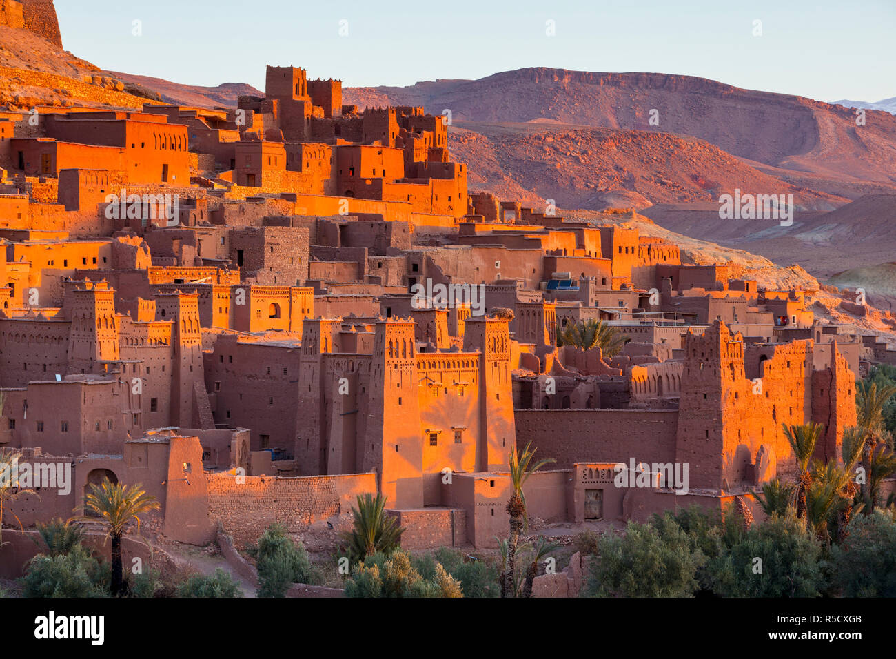 Sonnenaufgang über Ait Benhaddou, Atlas, Marokko Stockfoto