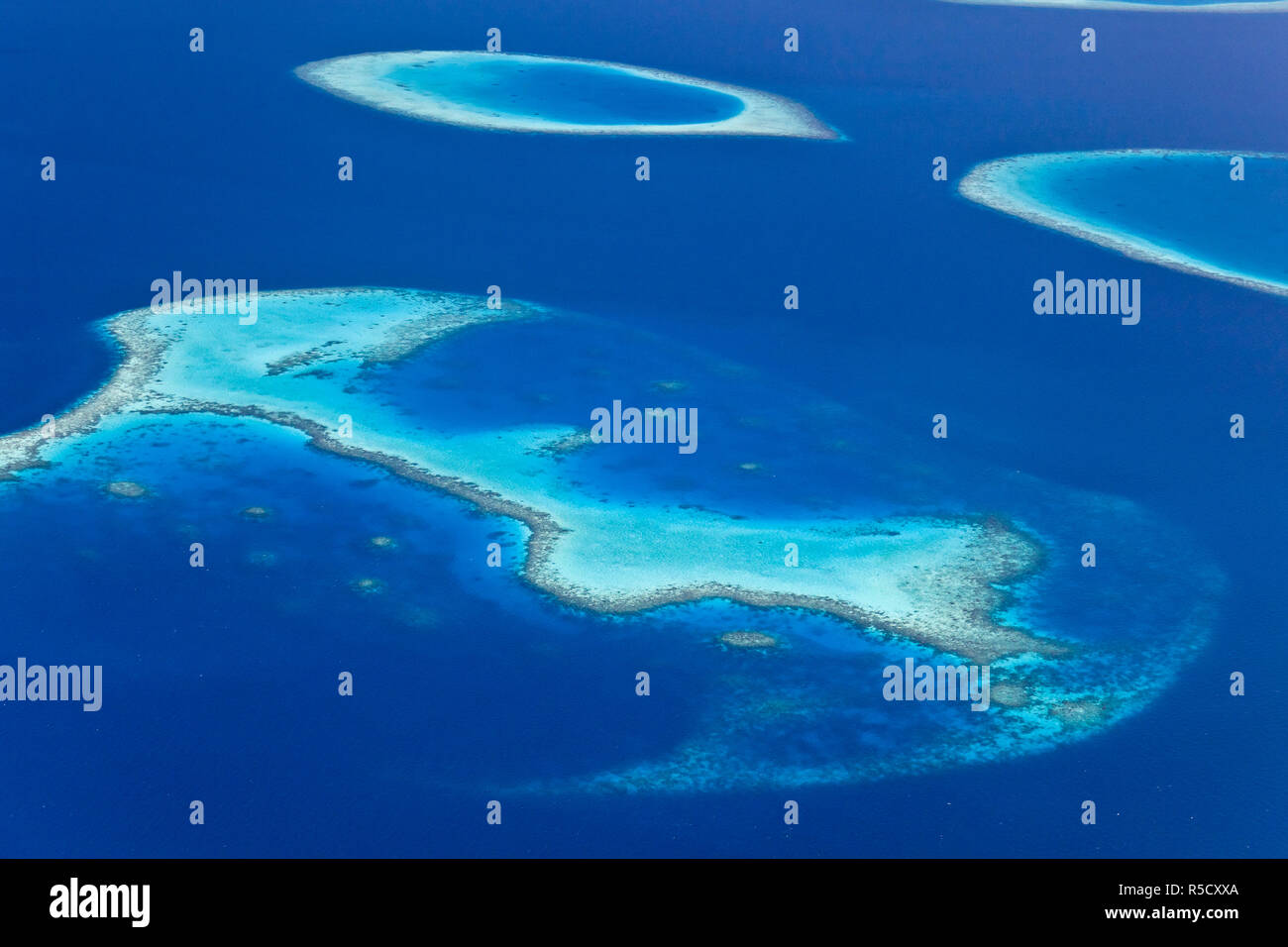 Malediven, Luftaufnahme von Inseln und Atollen Stockfoto