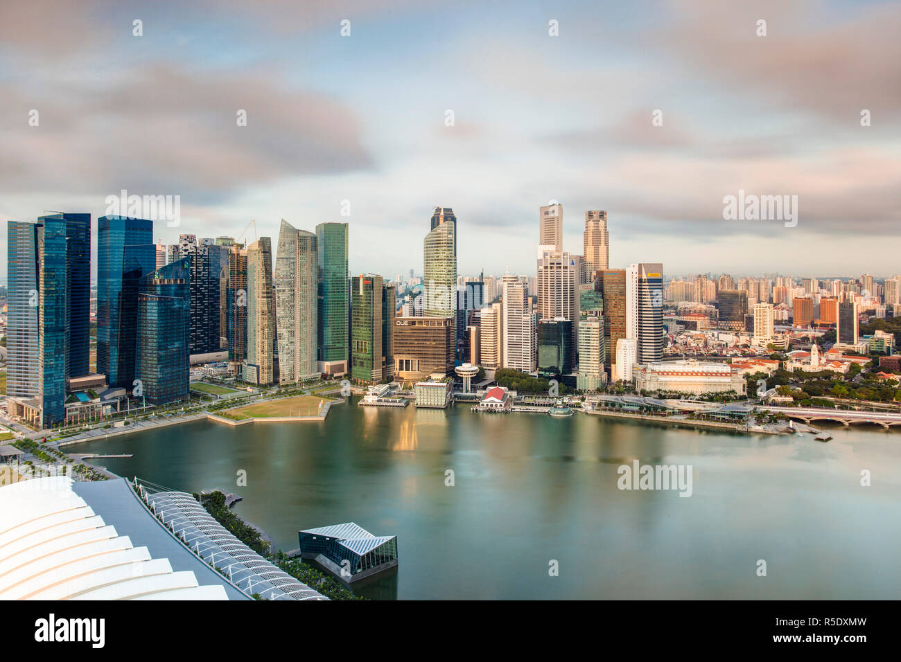 Erhöhte Blick über Singapur City Centre und Marina Bay, Singapore Stockfoto