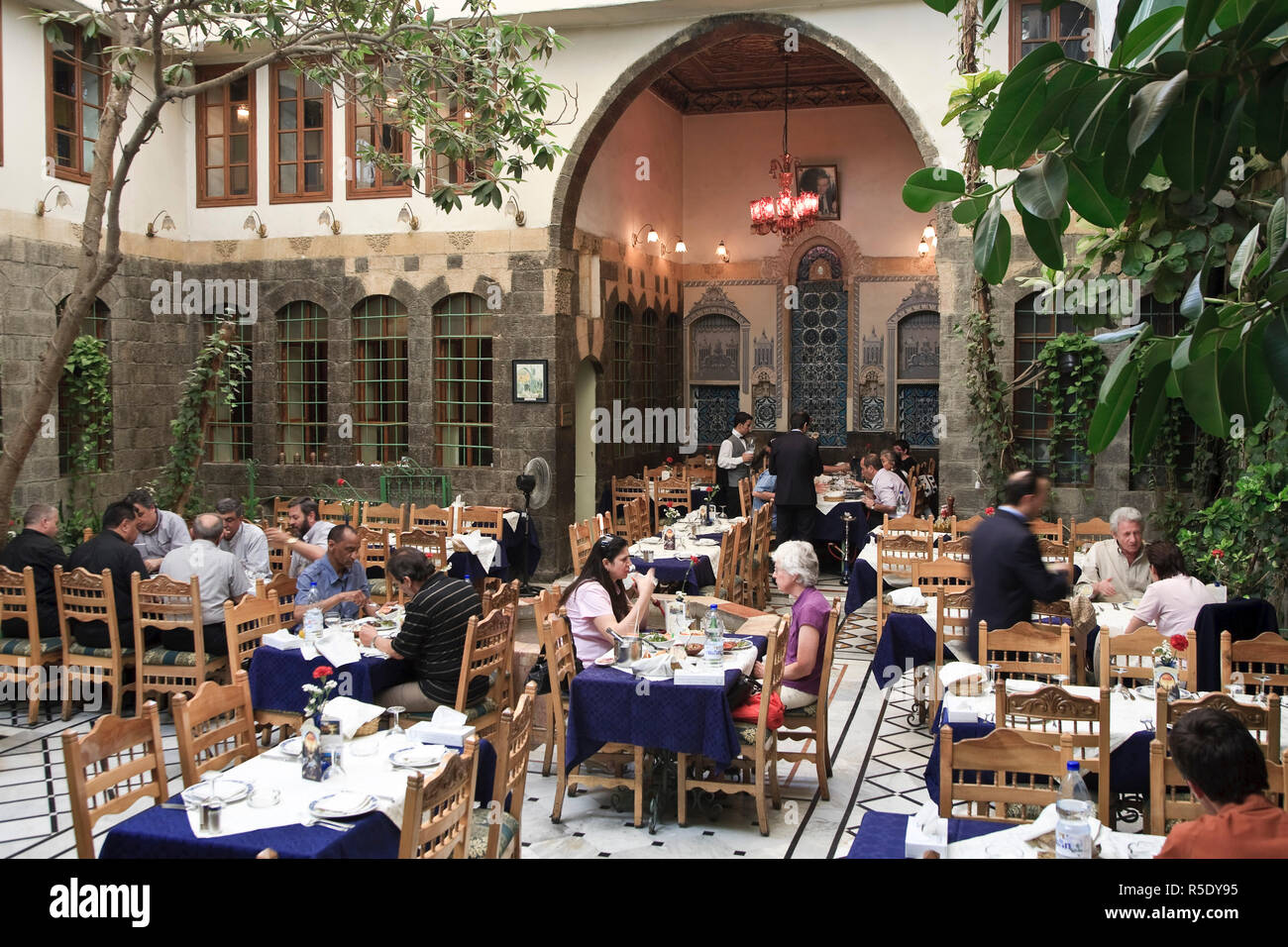 Syrien, Damaskus, Old Town, Bab Touma Viertel, historische Damaszener Haus renoviert als restaurant Stockfoto