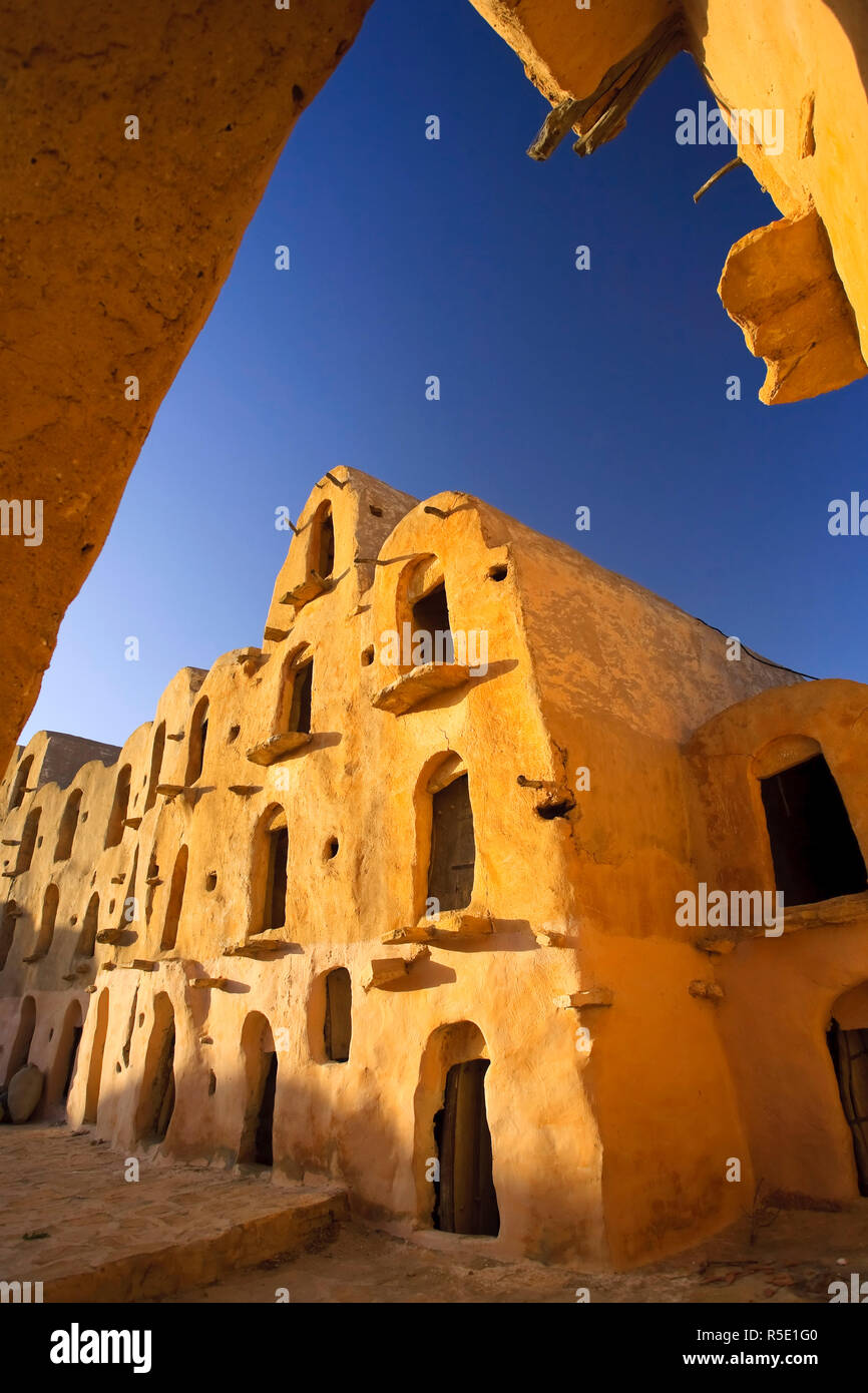 Afrika, Tunesien, Tataouine, Ksar Ouled Soltane (befestigte Getreidespeicher bestehend aus ghorfas, oder einzelne getreidelagern) Stockfoto