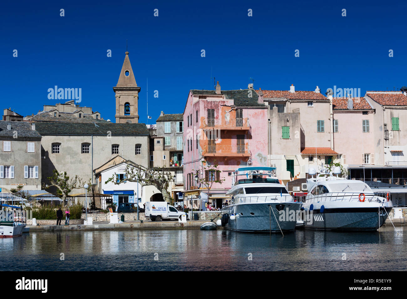 Frankreich, Korsika, Haute-Corse Abteilung, Le Nebbio Region, St-Florent, port anzeigen Stockfoto