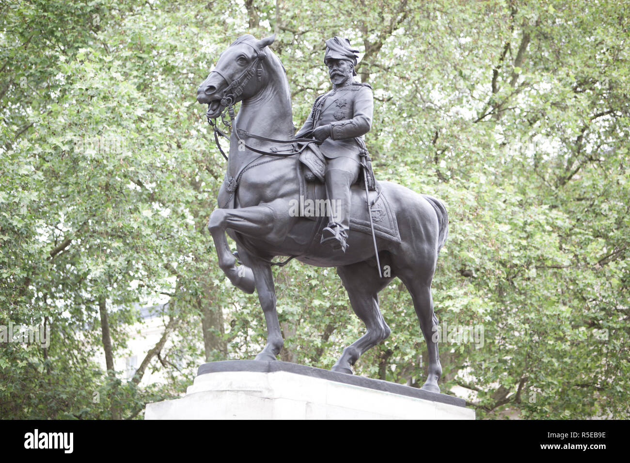 Reiterstandbild von König Edward 7. in Waterloo Place, Westminster, London, UK Stockfoto