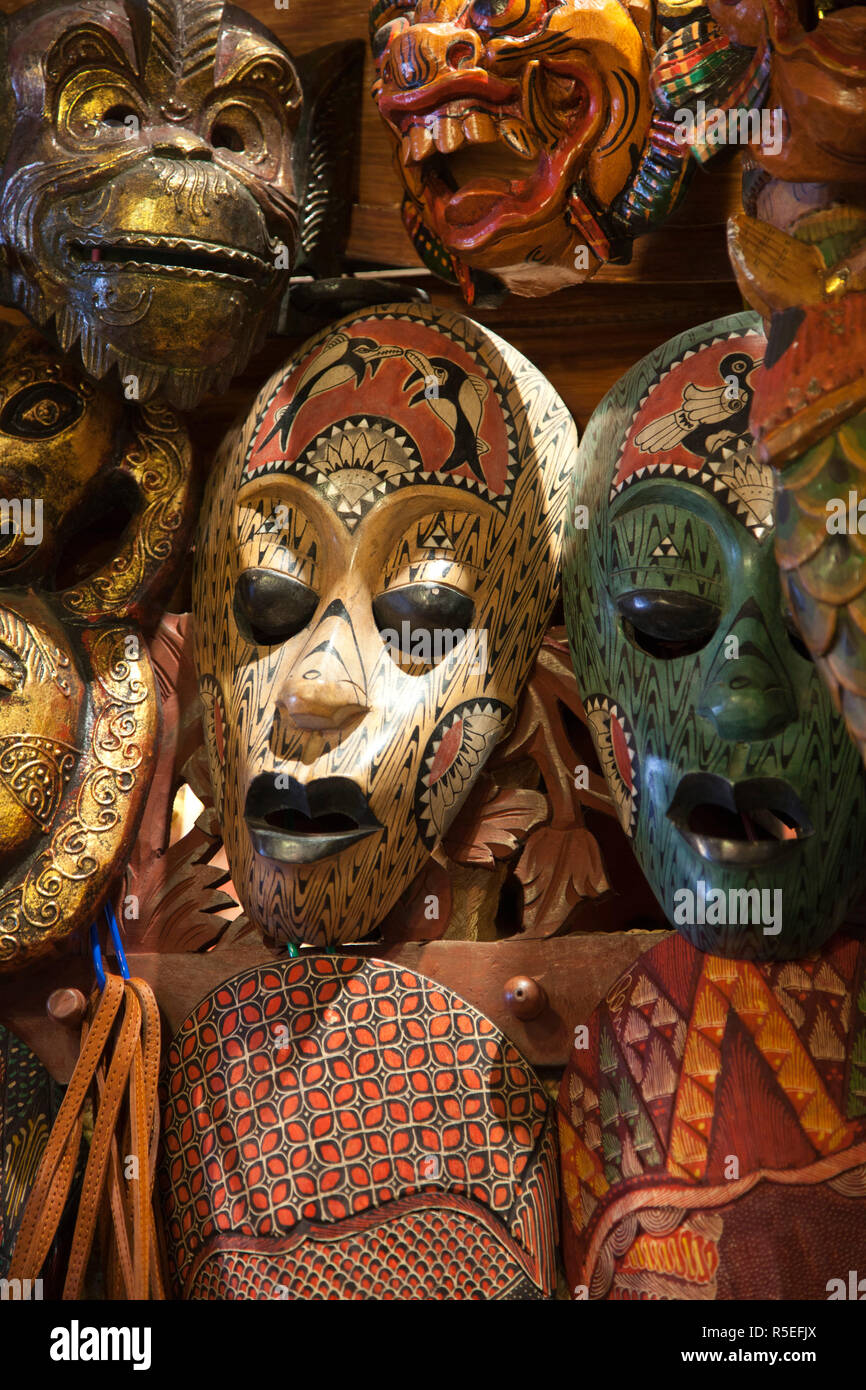 Gesichtsmasken aus Sarawak (Malaysian Borneo), Central Market, Chinatown, Kuala Lumpur, Malaysia Stockfoto