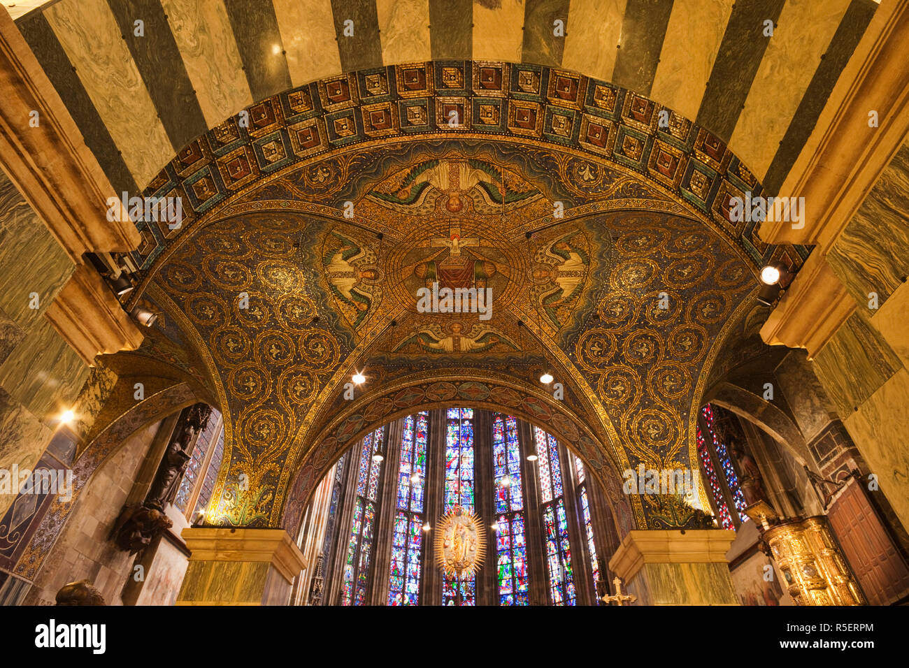 Deutschland, Aachen, Aachener Dom, Innenraum Stockfoto