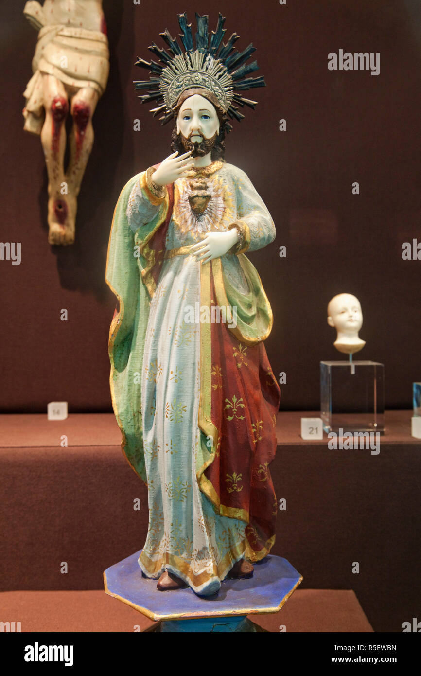 China, Macau, Heilige Haus der Barmherzigkeit, Museum Innenraum, Statue des Heiligen Herzen Jesu Stockfoto