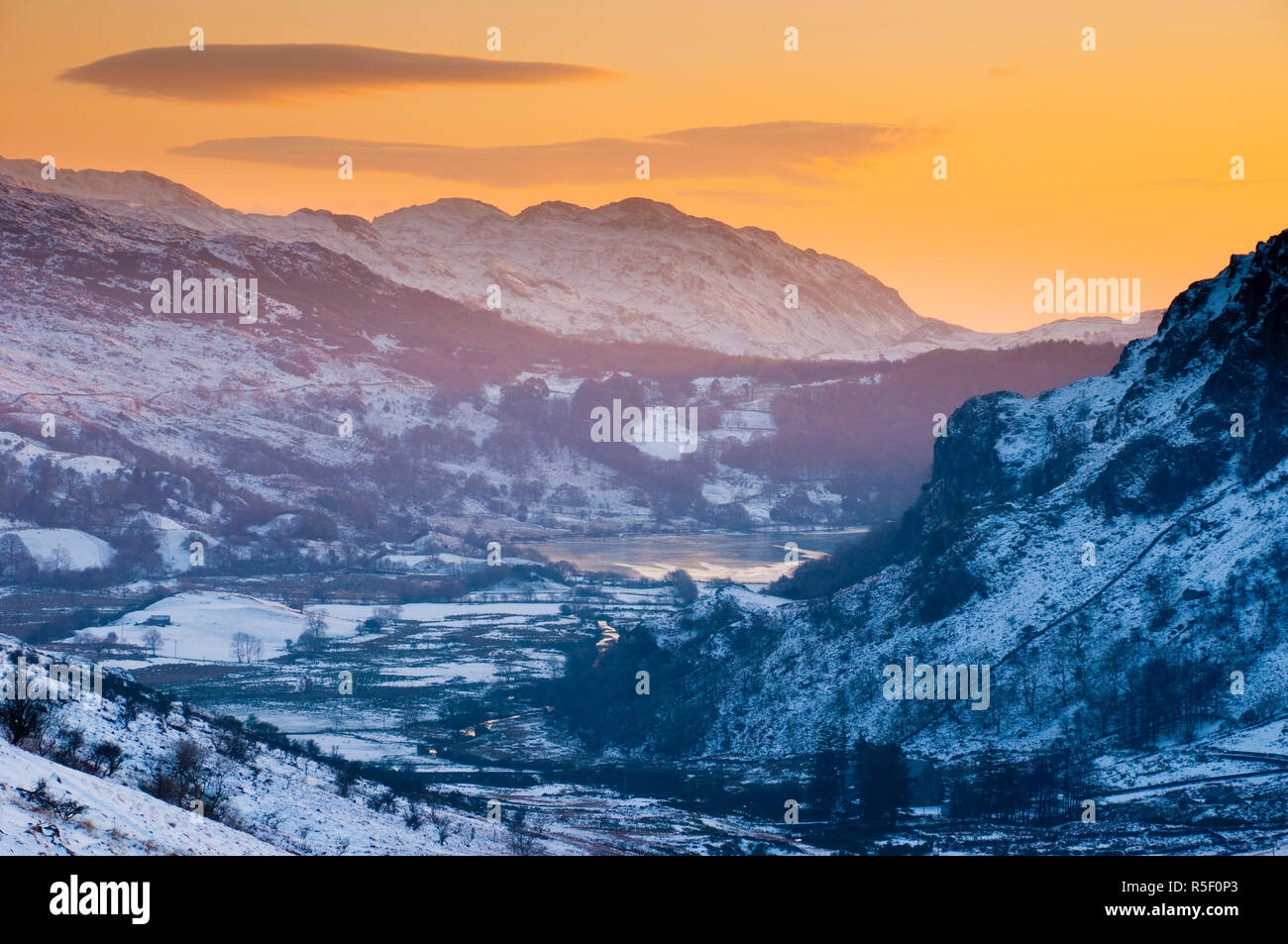 Großbritannien, Wales, Gwynedd, Nant Gwynant Valley Llyn Gwynant See Stockfoto