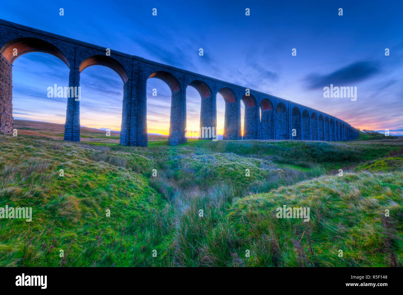 Großbritannien, England, North Yorkshire, Ribblehead Viadukt auf der Bahnstrecke Settle Carlisle Stockfoto