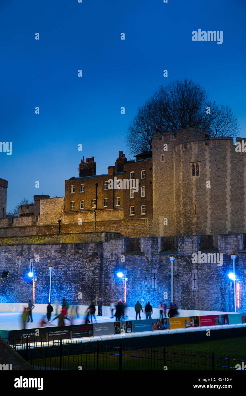 Großbritannien, England, London Tower, Winter icerink Stockfoto