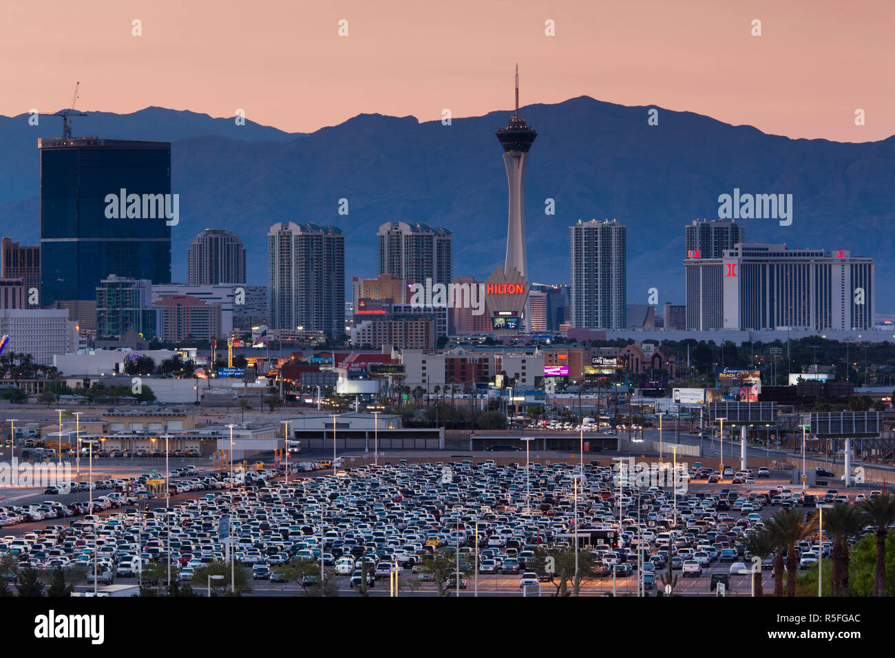 USA, Nevada, Las Vegas, Blick auf den Strip, Las Vegas Boulevard vom Flughafen Las Vegas McCarran Stockfoto