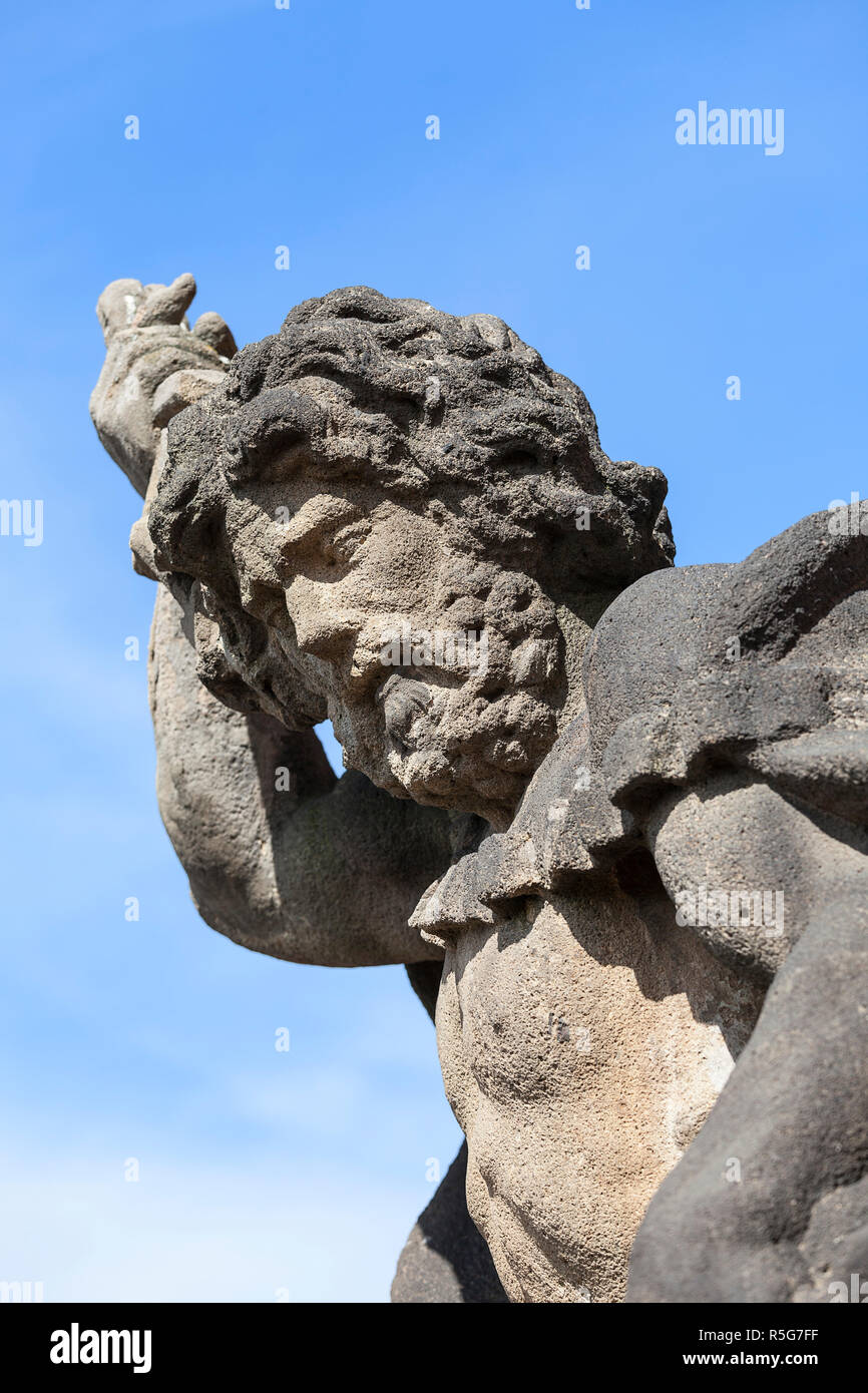 Troja Palace in sonniger Tag, Skulptur am Eingang, Prag, Tschechische Republik Stockfoto