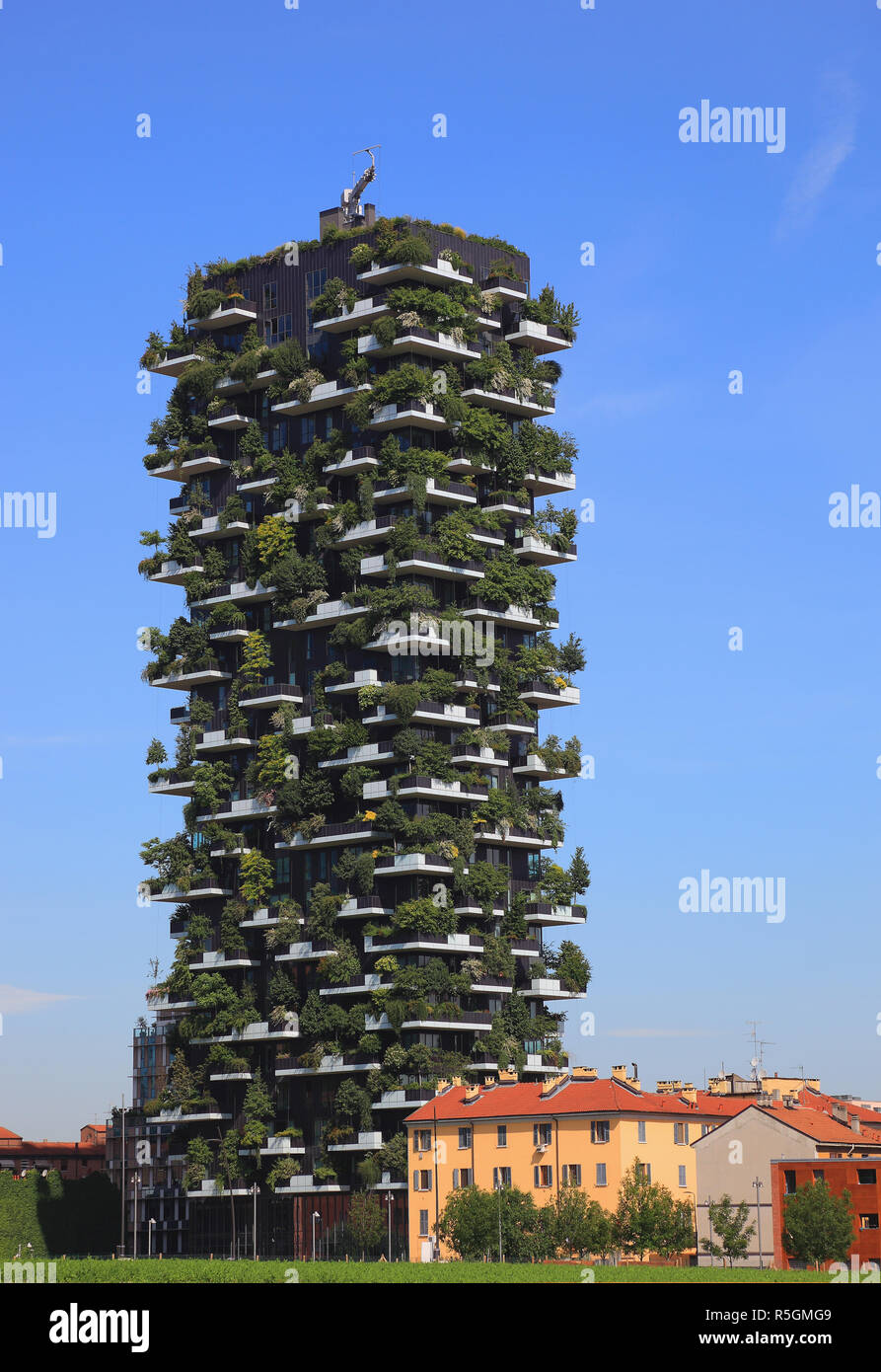 Bosco Verticale, Twin Tower, grün Hochhaus mit Bäumen und Sträuchern, Mailand, Lombardei, Italien Stockfoto Bosco Verticale, Twin Tower, grün Hochhaus mit Bäumen und Sträuchern, Mailand, Lombardei, Italien Stockfoto