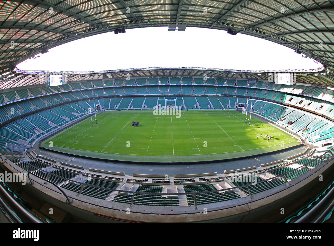 Innenraum des Twickenham Rugby Stadion - während eines Team Training. Stockfoto