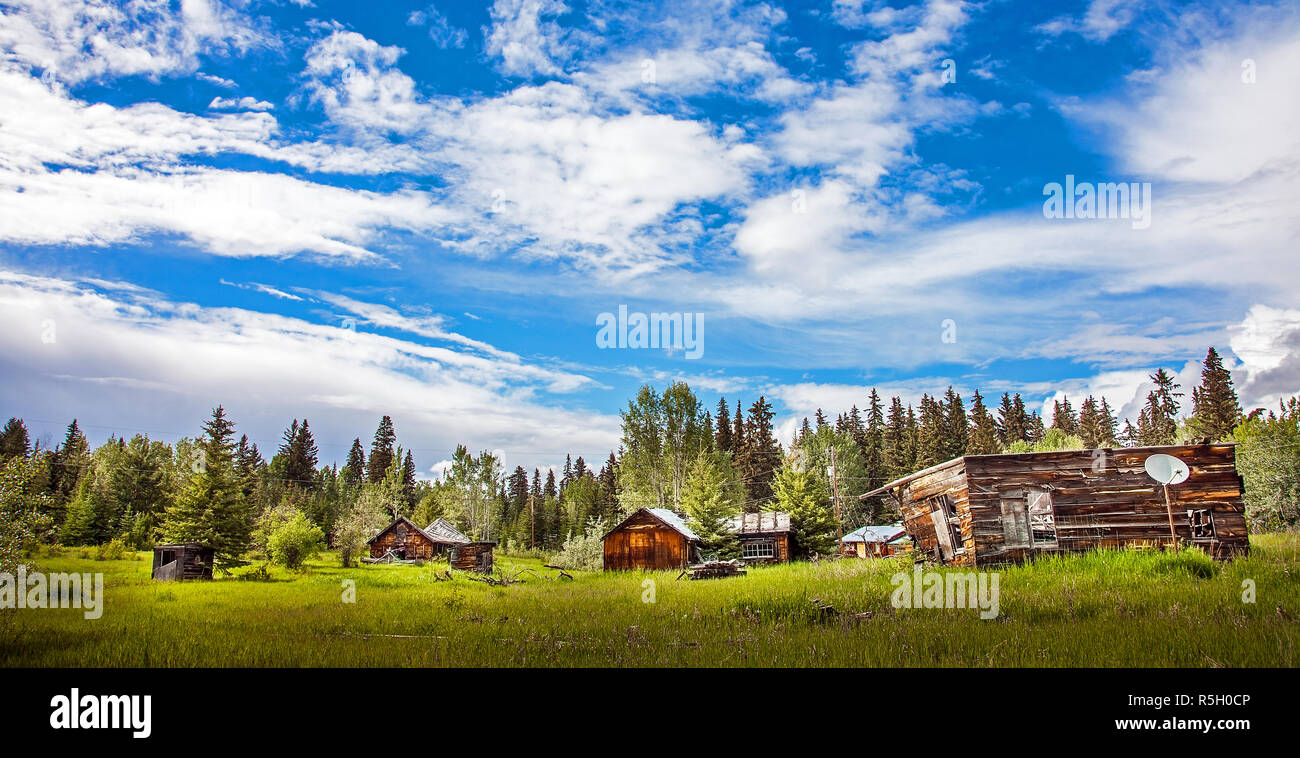 Williams Lake British Columbia Kanada am 13. Juni 2018 verlassenen Hof auf Dugan See Stockfoto