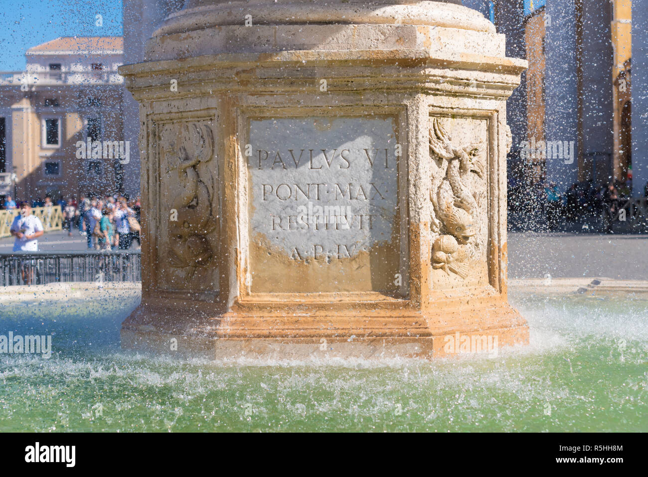 Brunnen an der St. Petersplatz Stockfoto