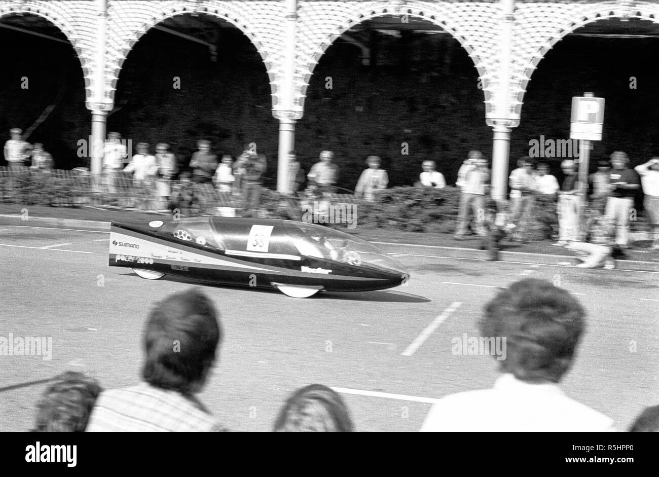 In einer Serie von Fotos, die die Brighton Speed Trials Fahrrad entlang der Küste von Brighton im Jahr 1981. Stockfoto