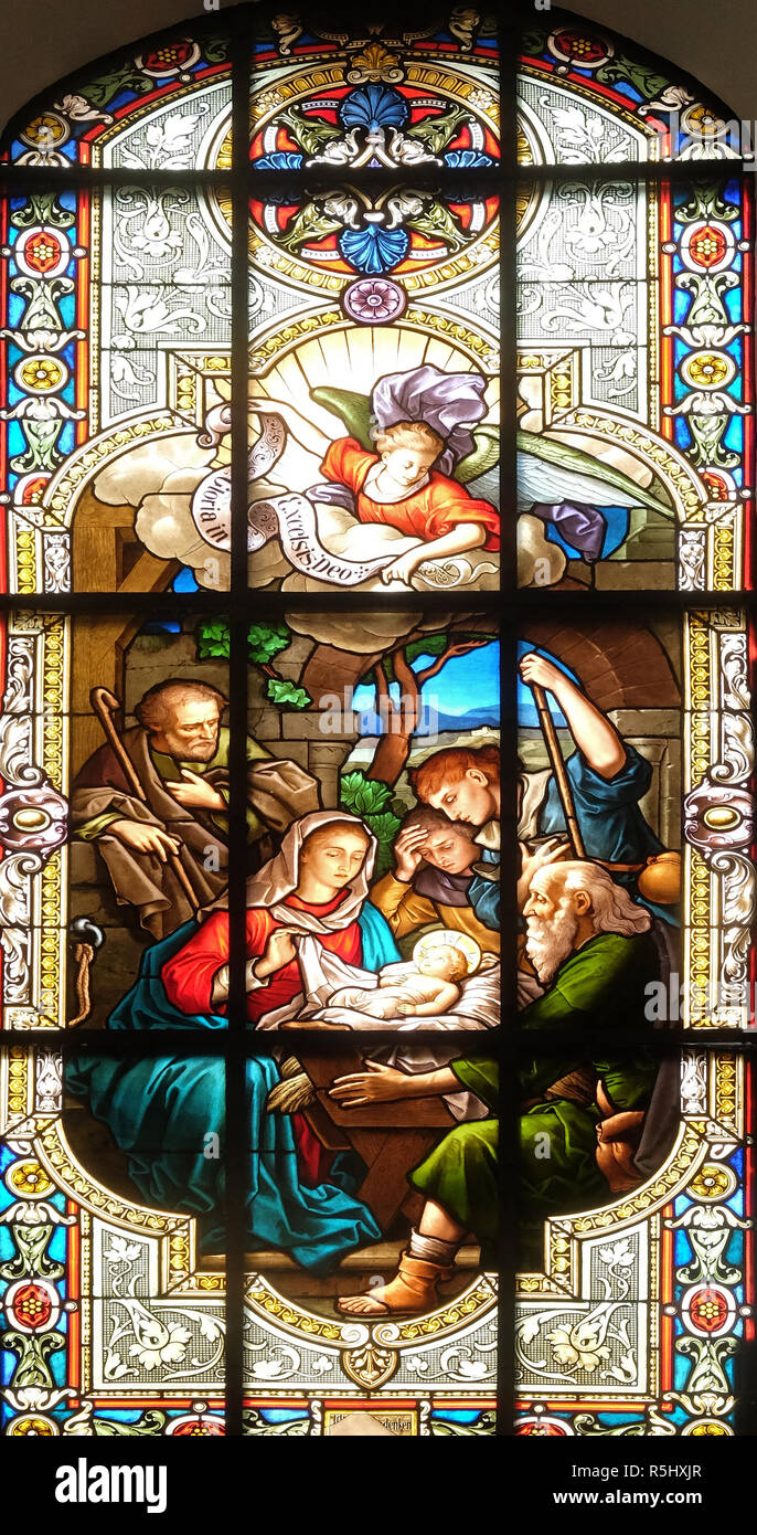 Krippe, Glasfenster in der Evangelischen Kirche St. Nikolaus, Aalen, Deutschland Stockfoto