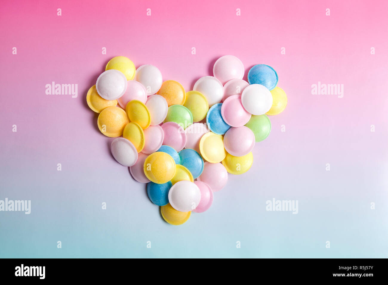 Fliegende Untertasse bunten Süßigkeiten Stockfoto