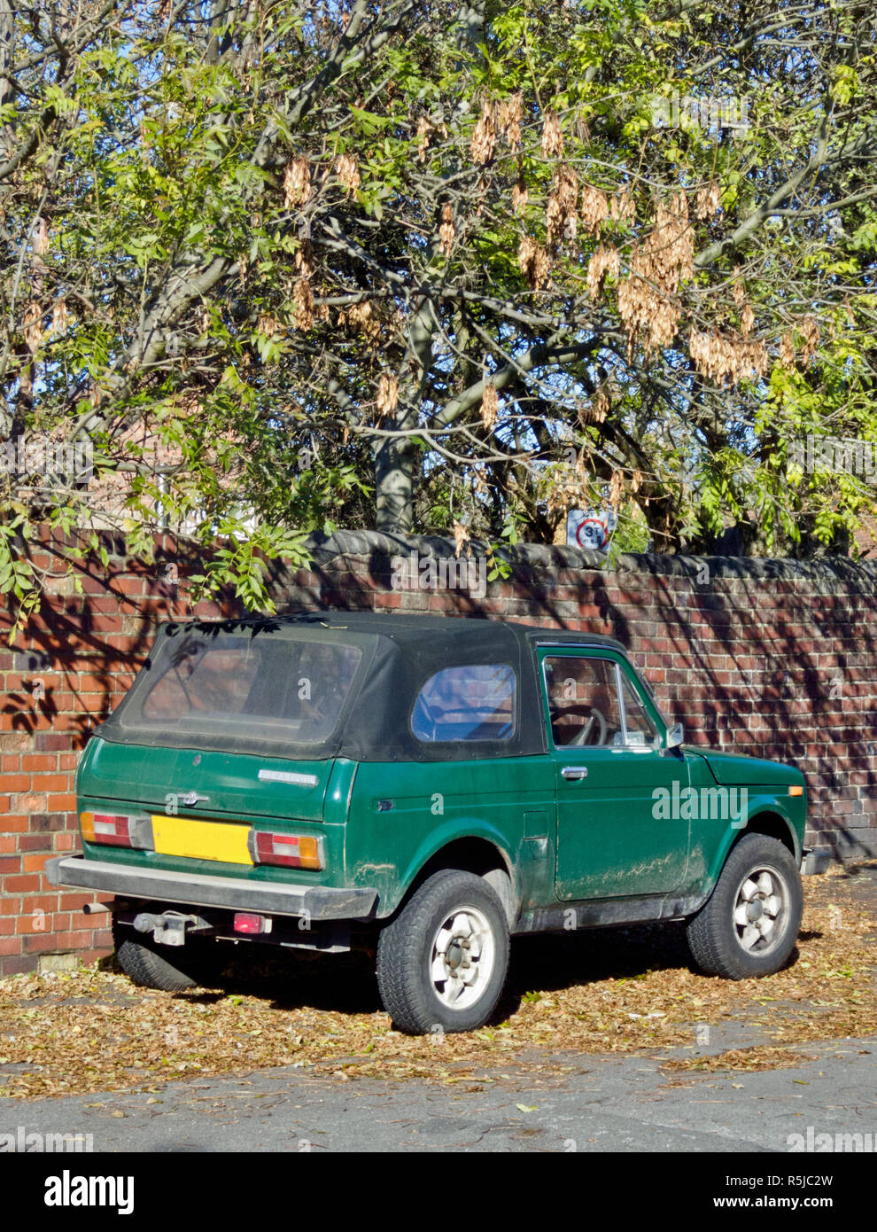 Lada Niva 1600 4x4 Geländewagen Cabrio, Großbritannien Stockfoto