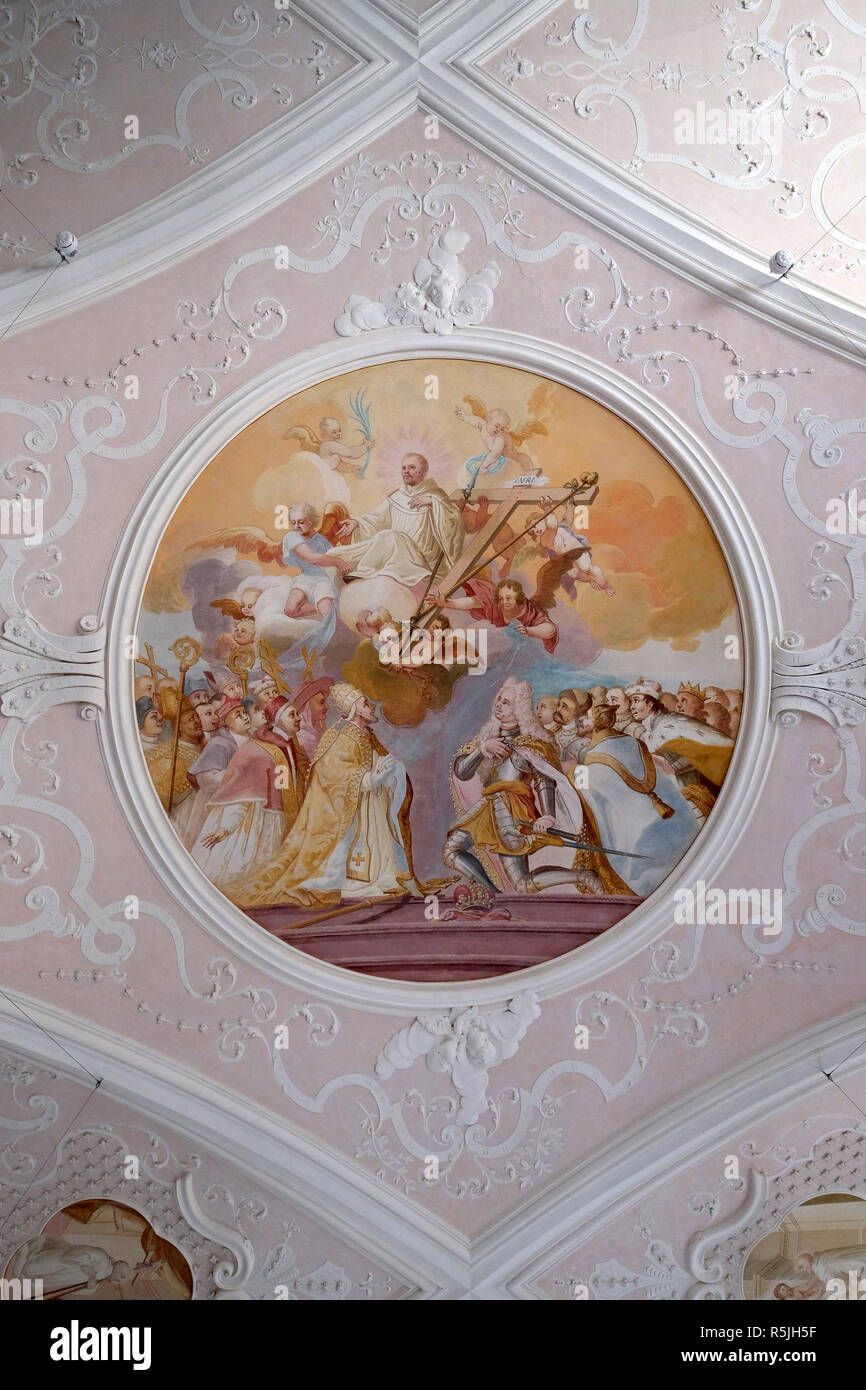 Deckenfresken mit Szenen aus dem Leben des Hl. Bernhard von Clairvaux von Johann Adam Remele in Bernard Hall, Zisterzienser Abtei von Bronbach in Reicholz Stockfoto