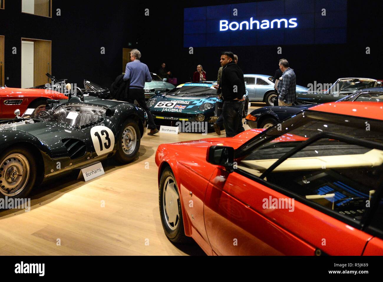 London, 1. Dezember 2018: Supercars auf Anzeige bei Bonhams Auctioners in New Bond Street in London. Credit: Claire Doherty/Alamy leben Nachrichten Stockfoto