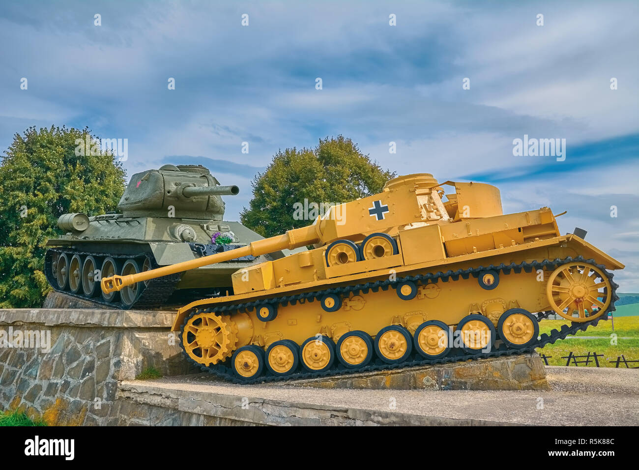 Denkmal zur Erinnerung an die Panzer Stockfoto