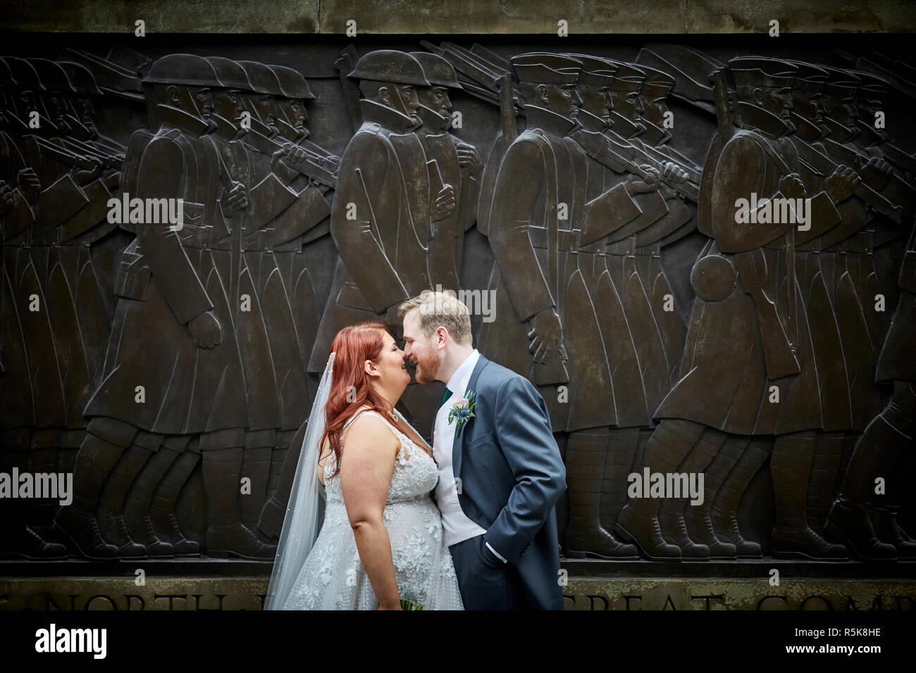 Das Stadtzentrum von Liverpool eine Hochzeit paar Stockfoto