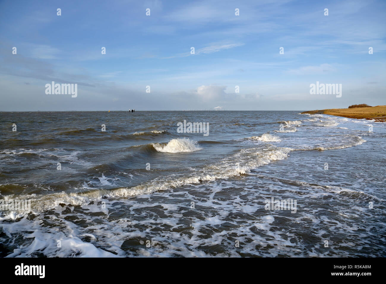 Sturmflut am Rysumer Nacken in Ostfriesland Stockfoto