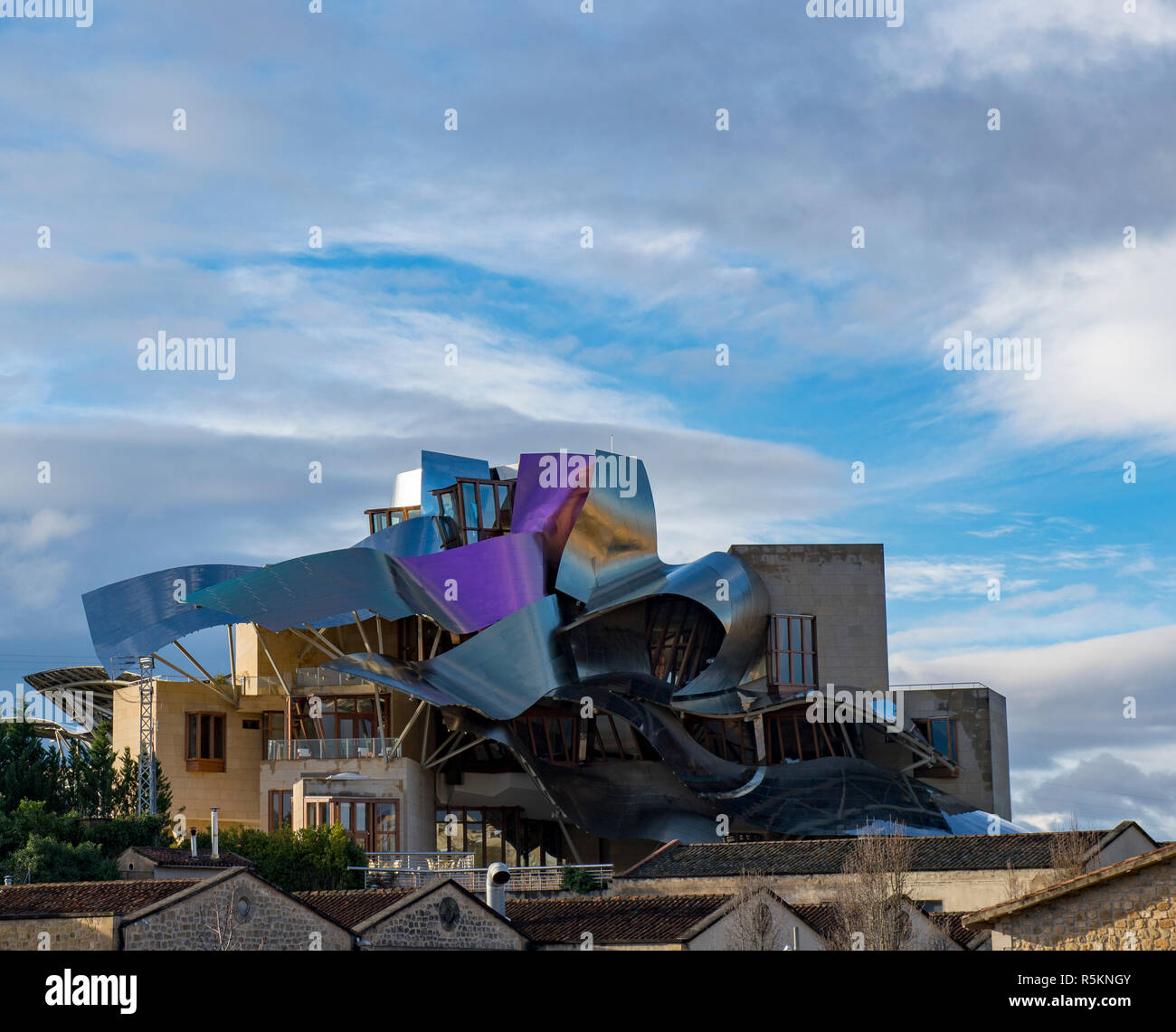 Hotel Marqués de Riscal von dem Architekten Frank Gehry entworfen und in der Rioja Region des nordöstlichen Spanien Stockfoto