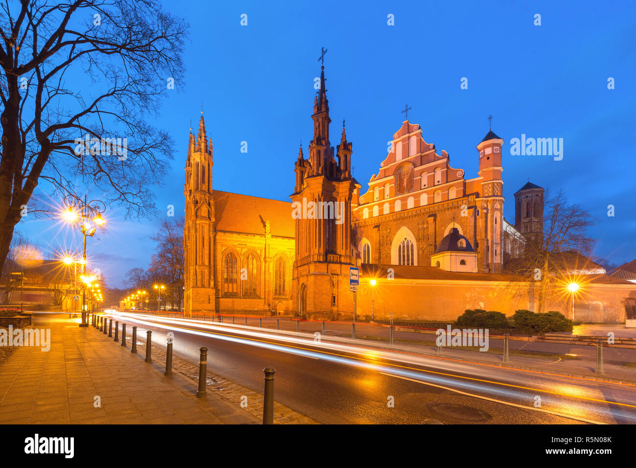 Sankt-Anna-Kirche in Vilnius, Litauen. Stockfoto