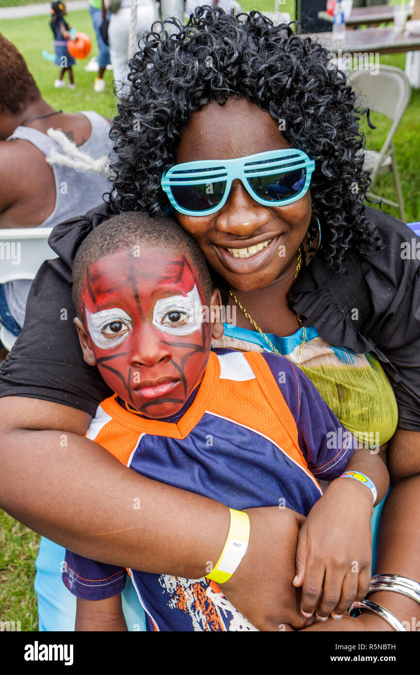 Miami Florida, Bicentennial Park, South Florida Rally for Recovery, Festival, Familie Familien Eltern Eltern Kind Kinder, Veranstaltung, sucht, sucht abus Stockfoto