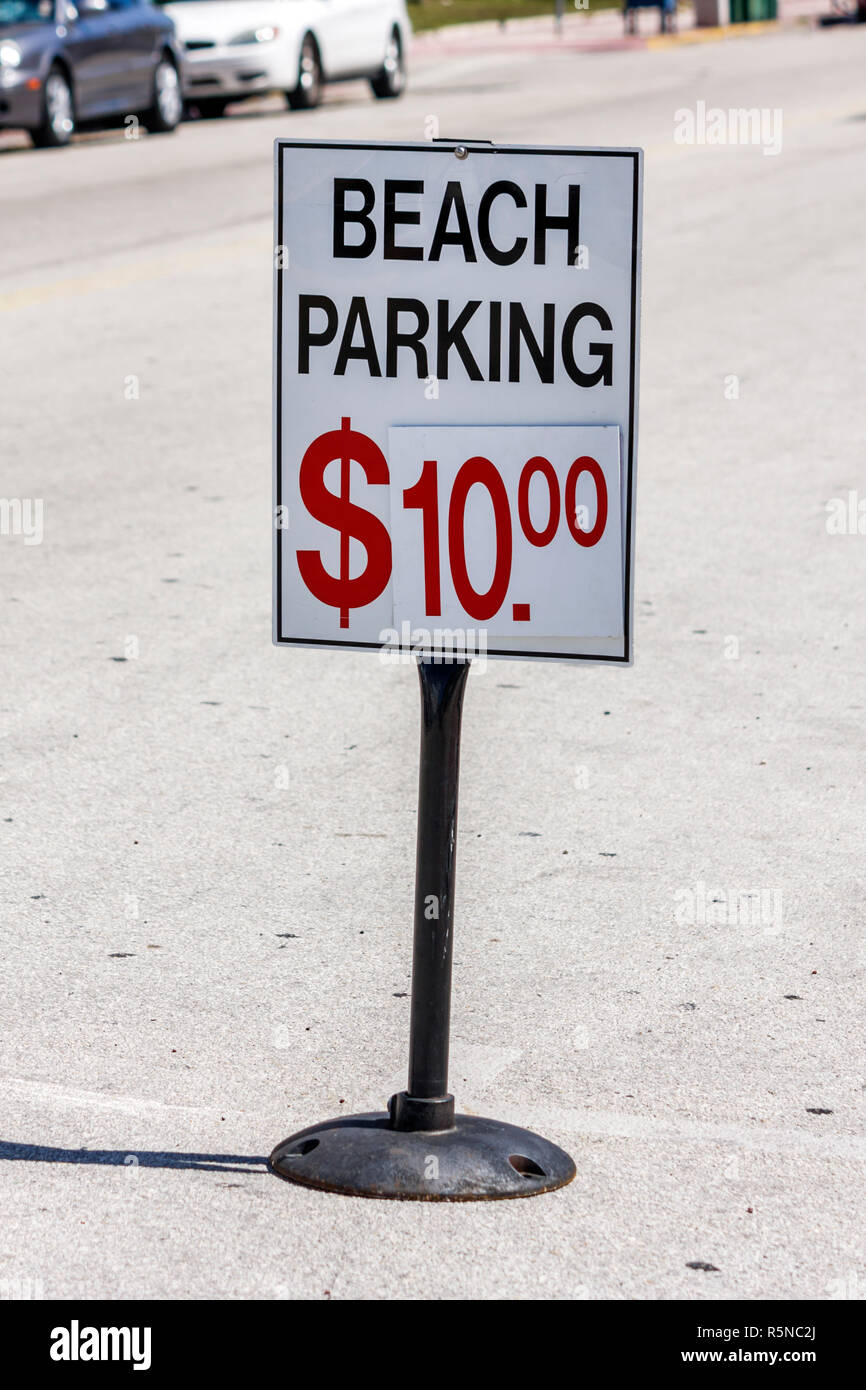 Miami Beach, Florida, Ocean Drive, Schild, gebührenpflichtiger Parkplatz, Gebühr, Kosten, 10 USD, Betrag, 10 USD, FL090912122 Stockfoto