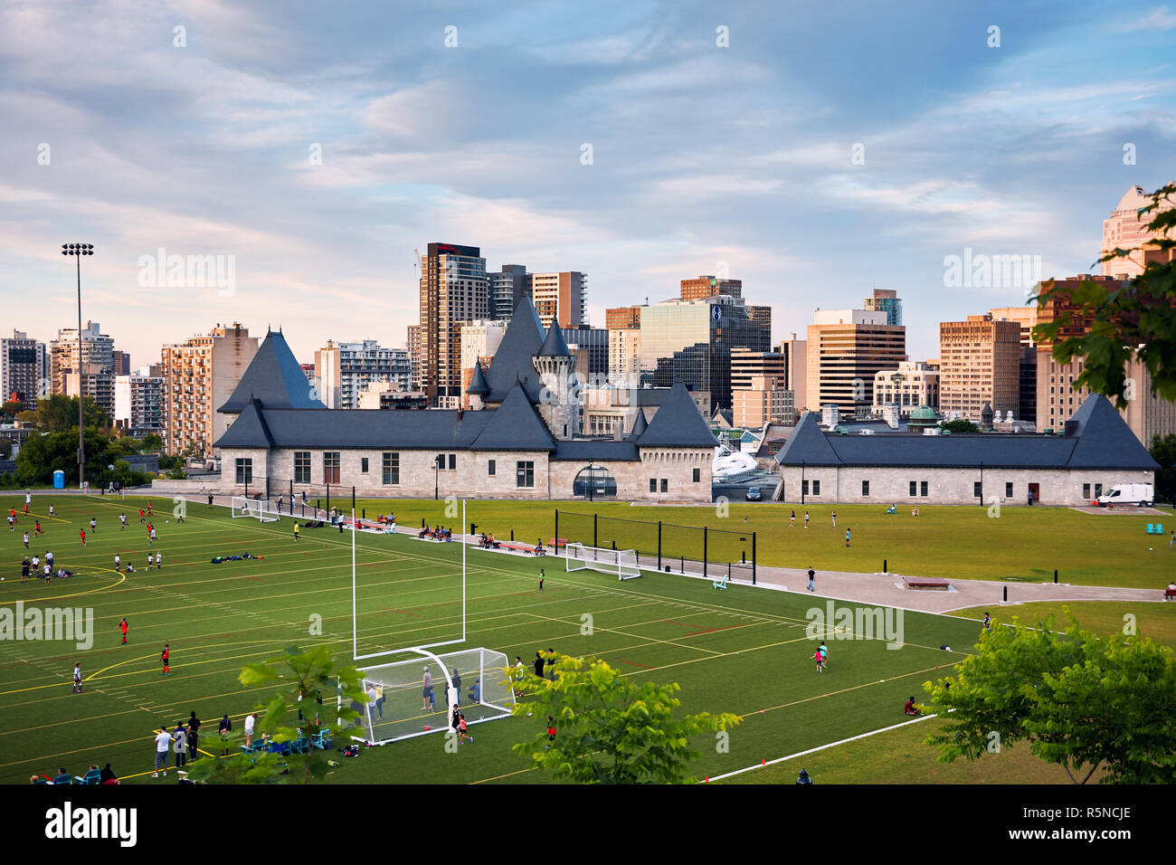 Montreal Kanada Juni 2018 Mctavish Behalter Chateau Stil