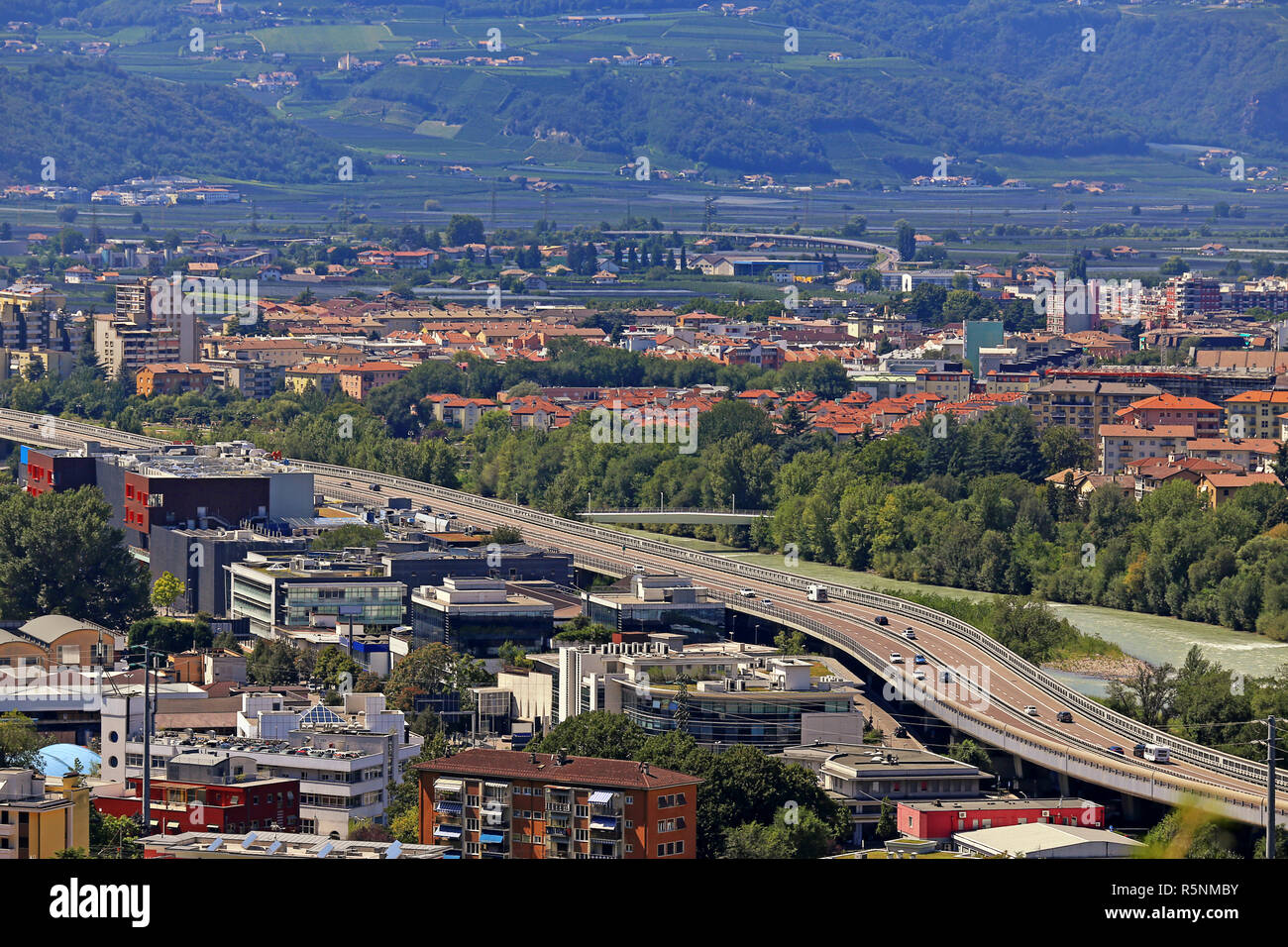 Brennerautobahn A22 in Bozen Stockfoto