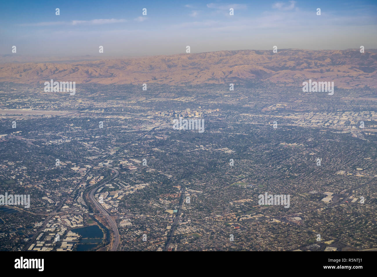 Luftaufnahme von San Jose, Kalifornien, im Süden von San Francisco Bay Area. Stockfoto