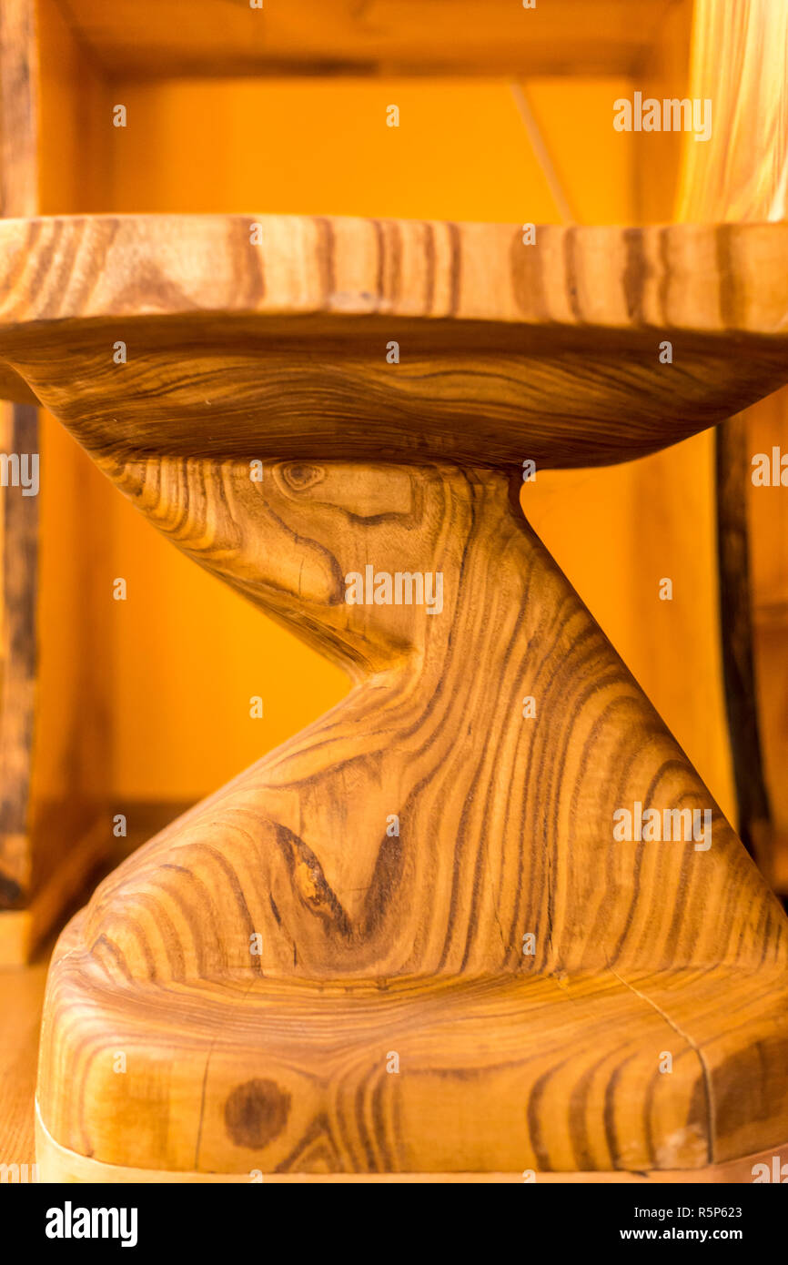 Möbel Design aus verbrannt oder verbrannten Holz Stockfoto