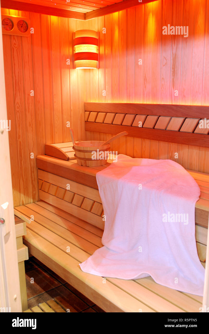 Sauna innenraum Fotos und Bildmaterial in hoher Auflösung Alamy