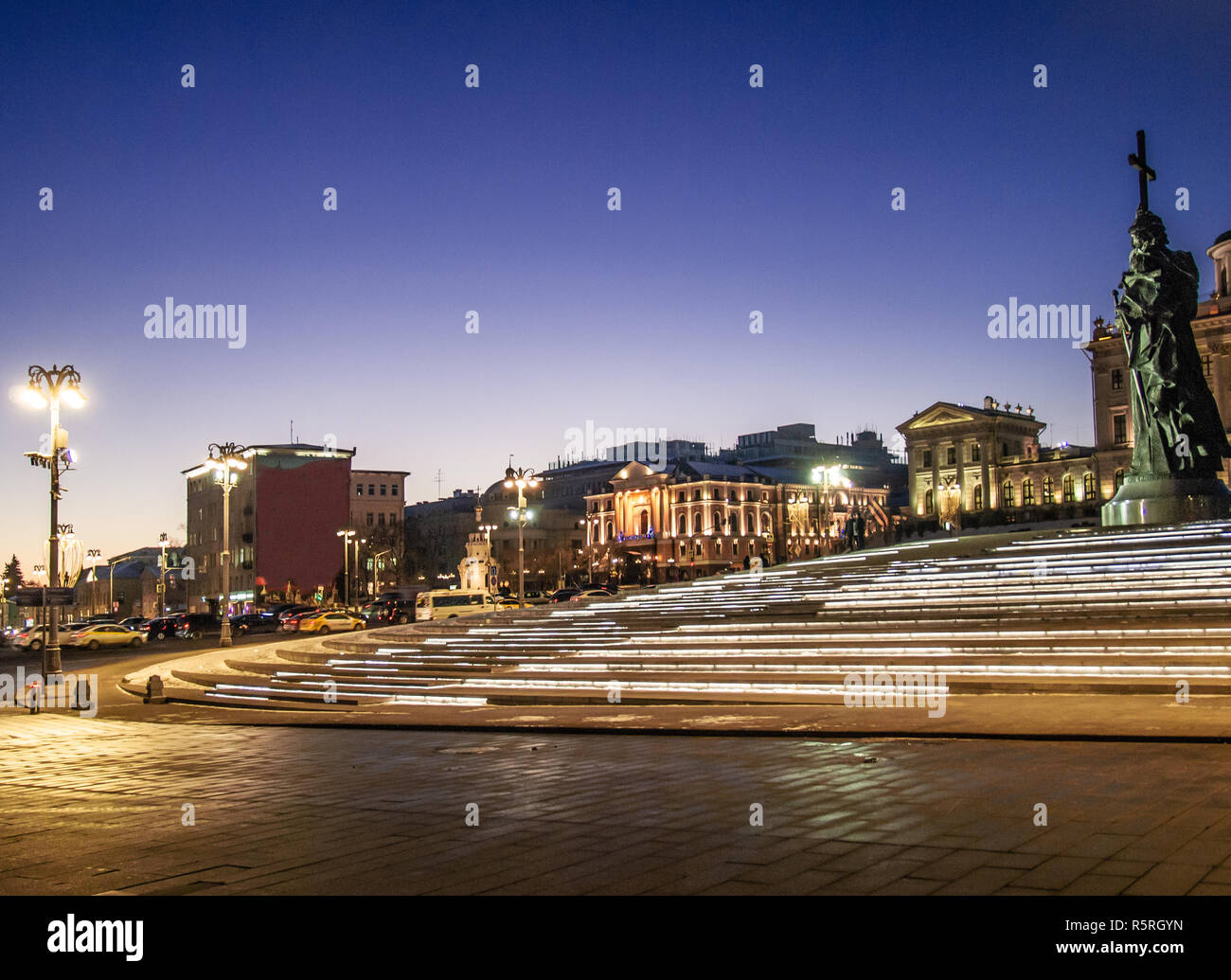 Moskau, Russische Föderation. Borovitskaya Square bei Sonnenuntergang Stockfoto