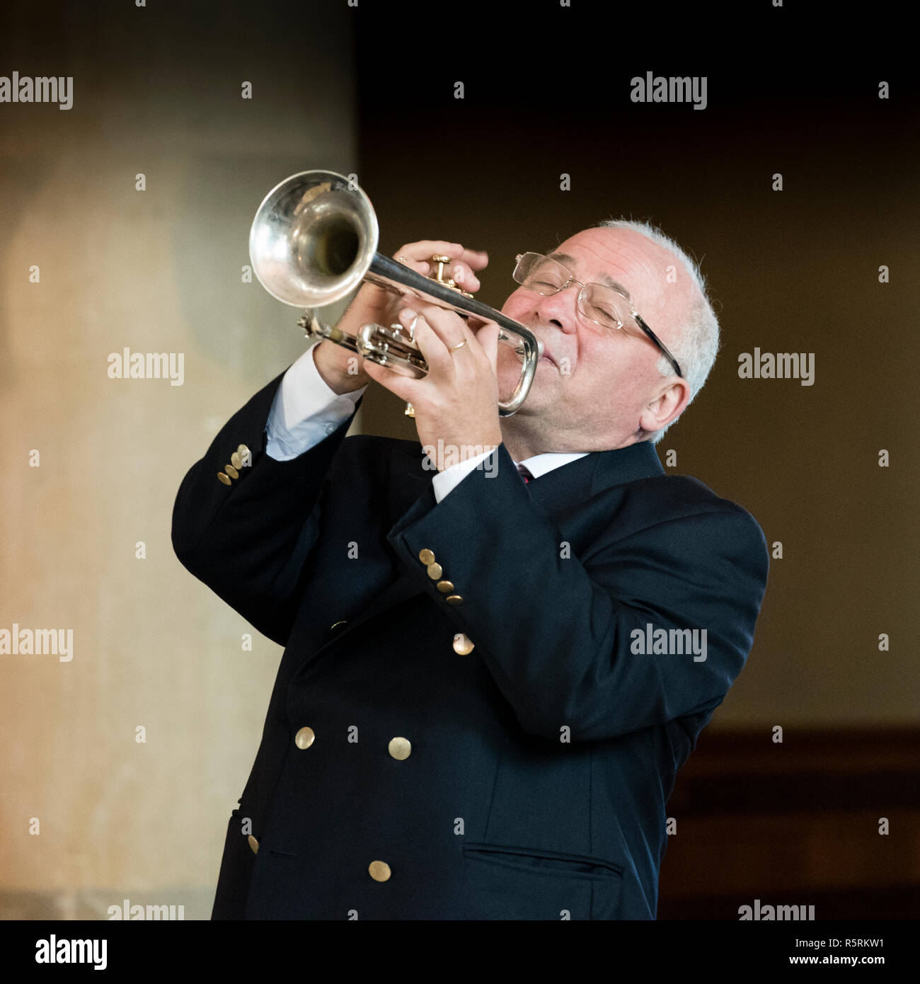 Jazz Trompeter Enrico Tomasso spielen im Heu Jazz Stockfoto