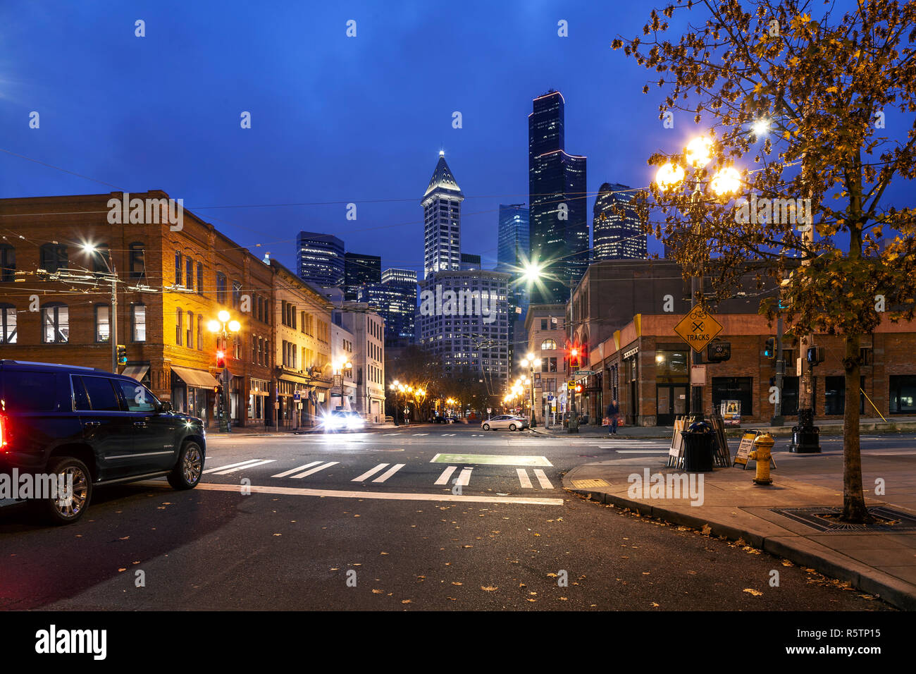 WA 17019-00 ... WASHINGTON - Seattle City Straßen der 2nd Avenue und Jackson Street. Stockfoto