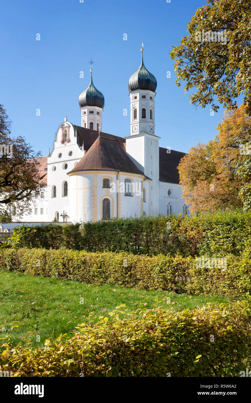 Kloster Benediktbeuern, Bayern, im Herbst Stockfoto