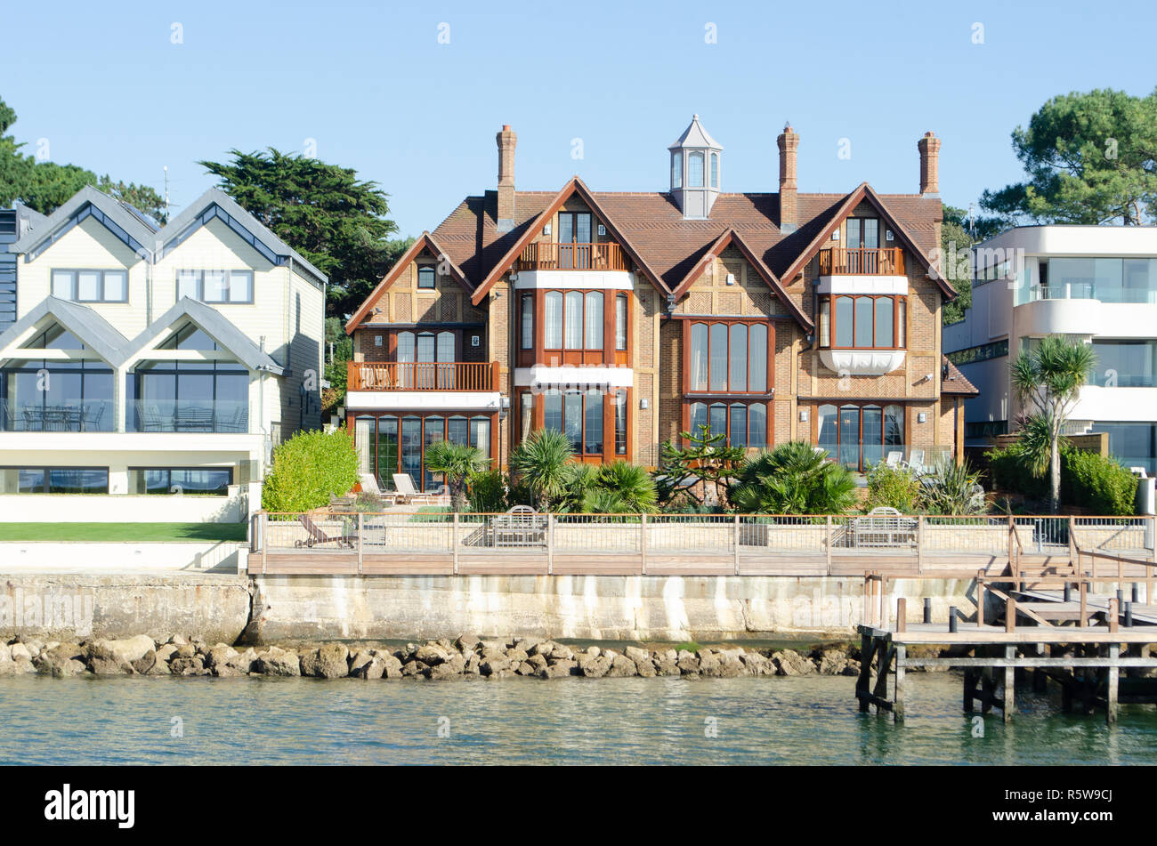 Poole Dorset Großbritannien - 20 Oktober 2018: Luxus älteres Haus auf Sandbänken Poole Stockfoto