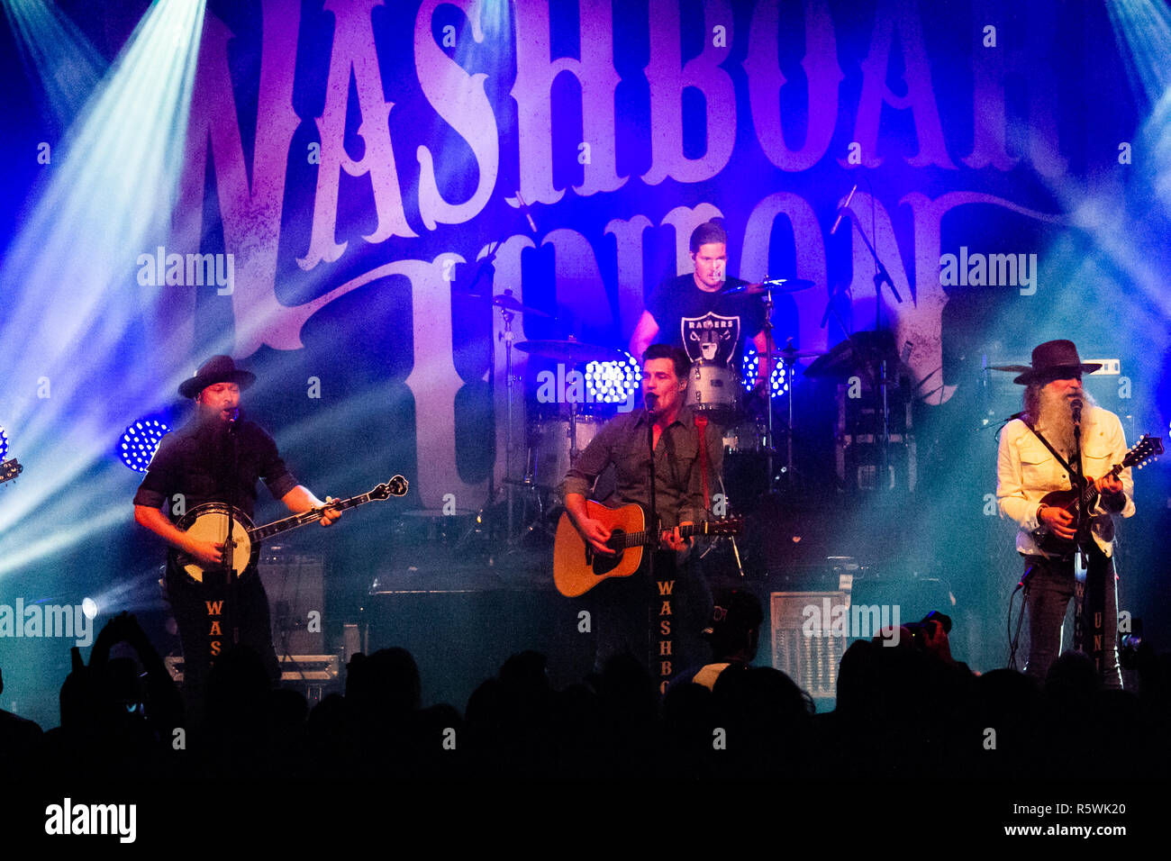 Chris Duncombe ron Korn Und David Roberts Der Waschbrett Union Gesehen Werden Die Im Commodore Ballroom In Vancouver 18 Canadian Country Music Association Wurzeln Kunstler Gruppe Des Jahres 18 Gruppe Des Jahres Home