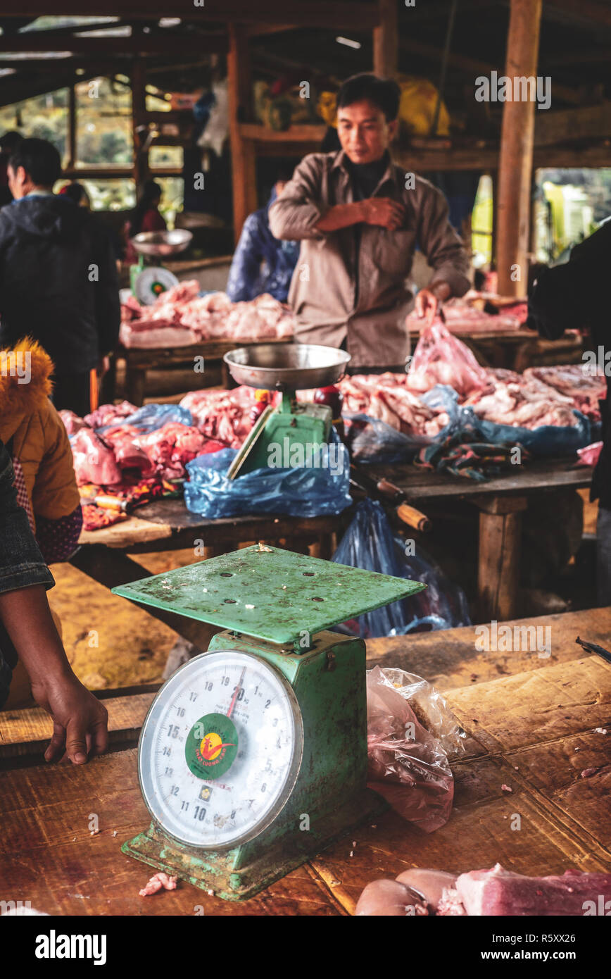 Szenen aus dem Can CAU Markt im Norden von Vietnam Stockfoto