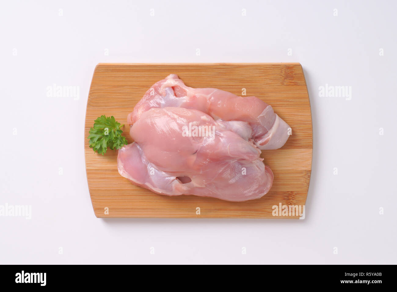 Hähnchenschenkel ohne knochen Fotos und Bildmaterial in hoher Auflösung Alamy