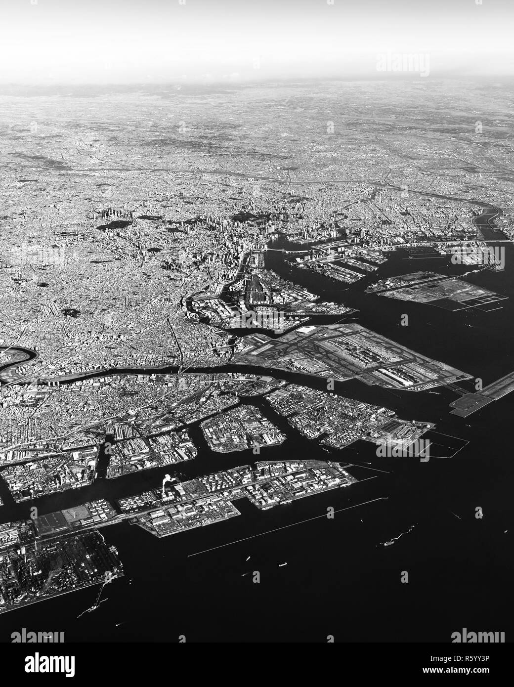 Luftaufnahme von Yokohama-Kawasaki internationalen Hafen. Kawasaki, Japan. Stockfoto