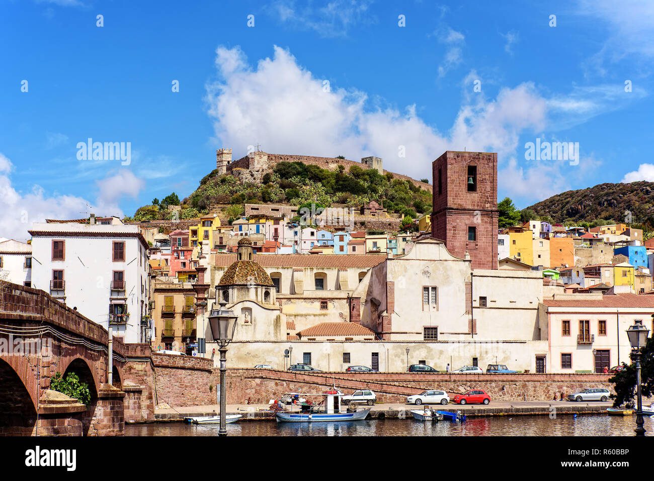 Castello Malaspina bosa Berg von serravalle Kathedrale der Unbefleckten Empfängnis Stockfoto