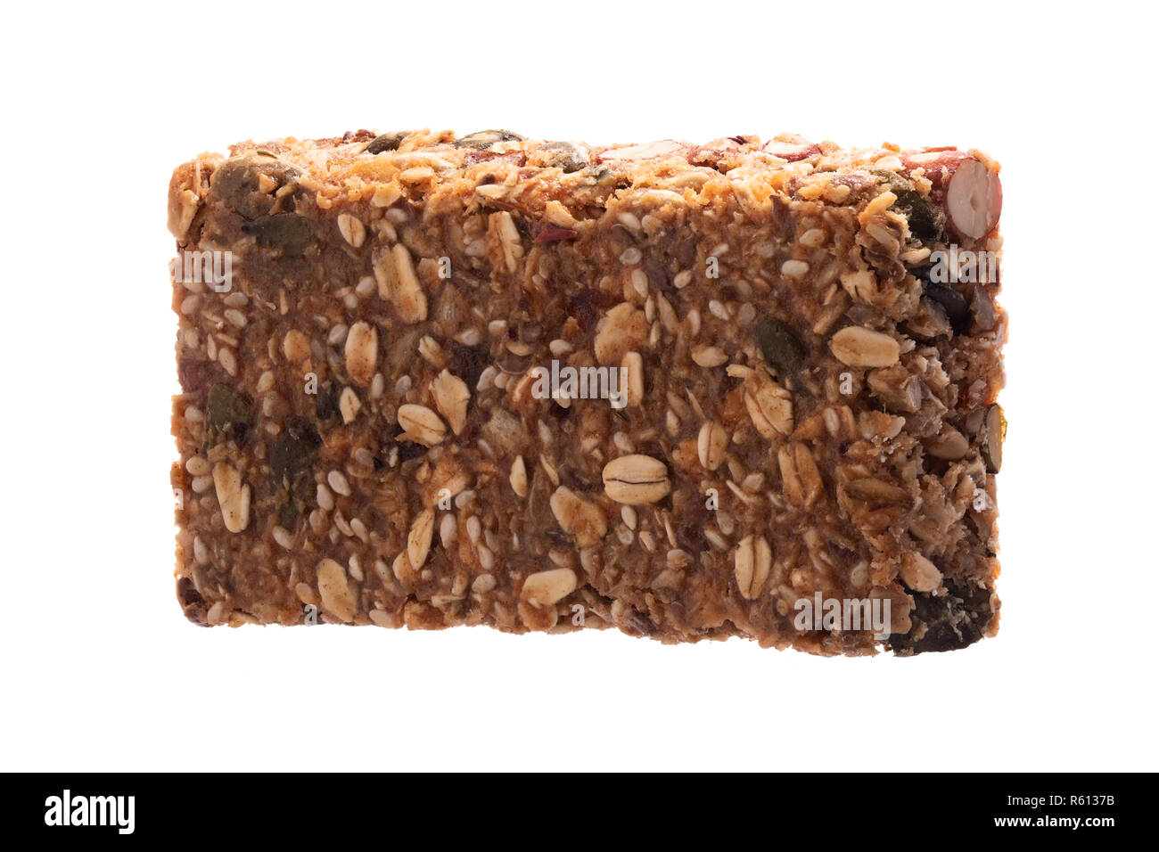 Cereal Bar. Hausgemachte superfood Frühstück mit Hafer und Früchte auf einem weißen Hintergrund. Stockfoto